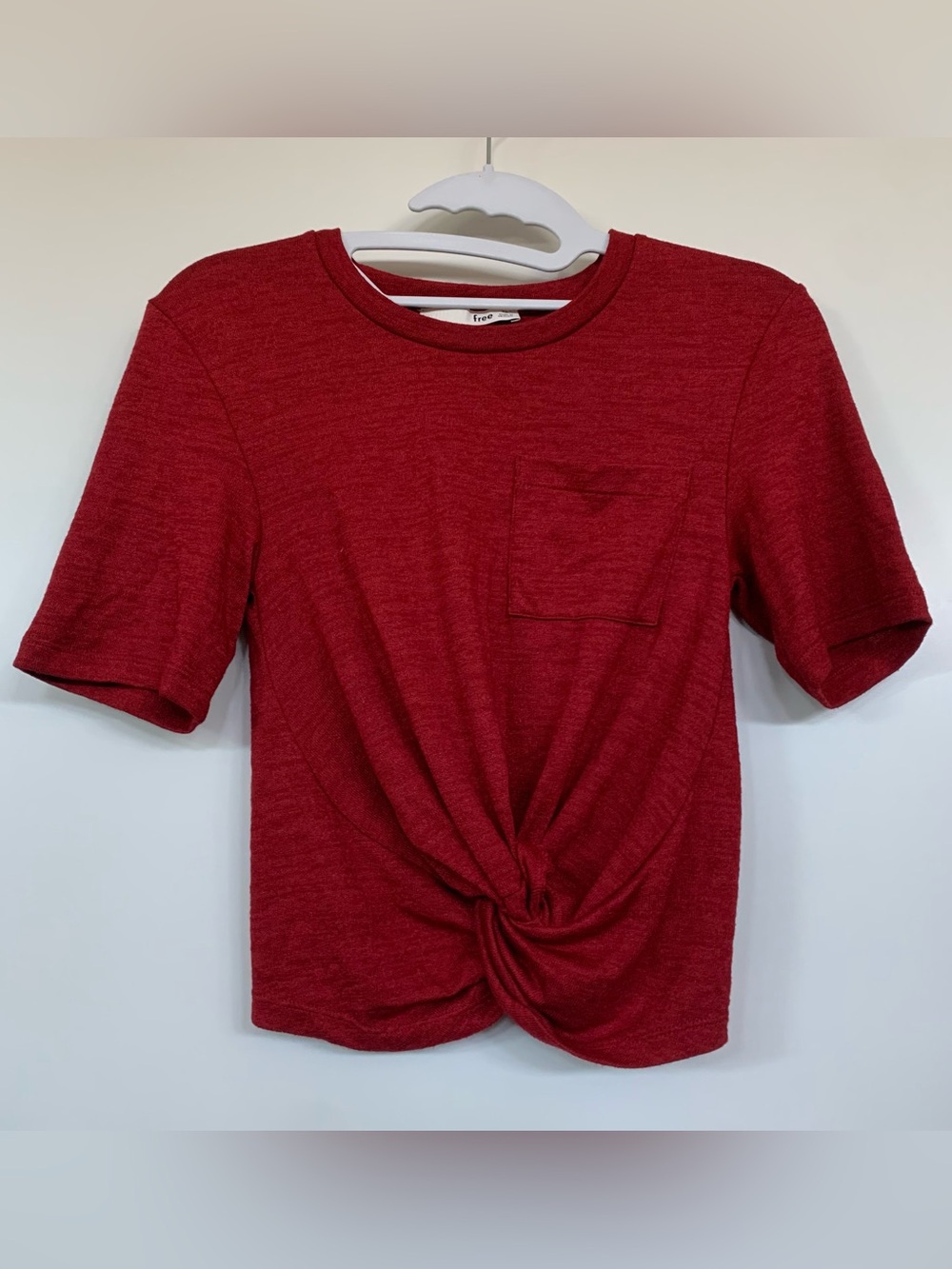 Wilfred Twist-Front Pocket Tee